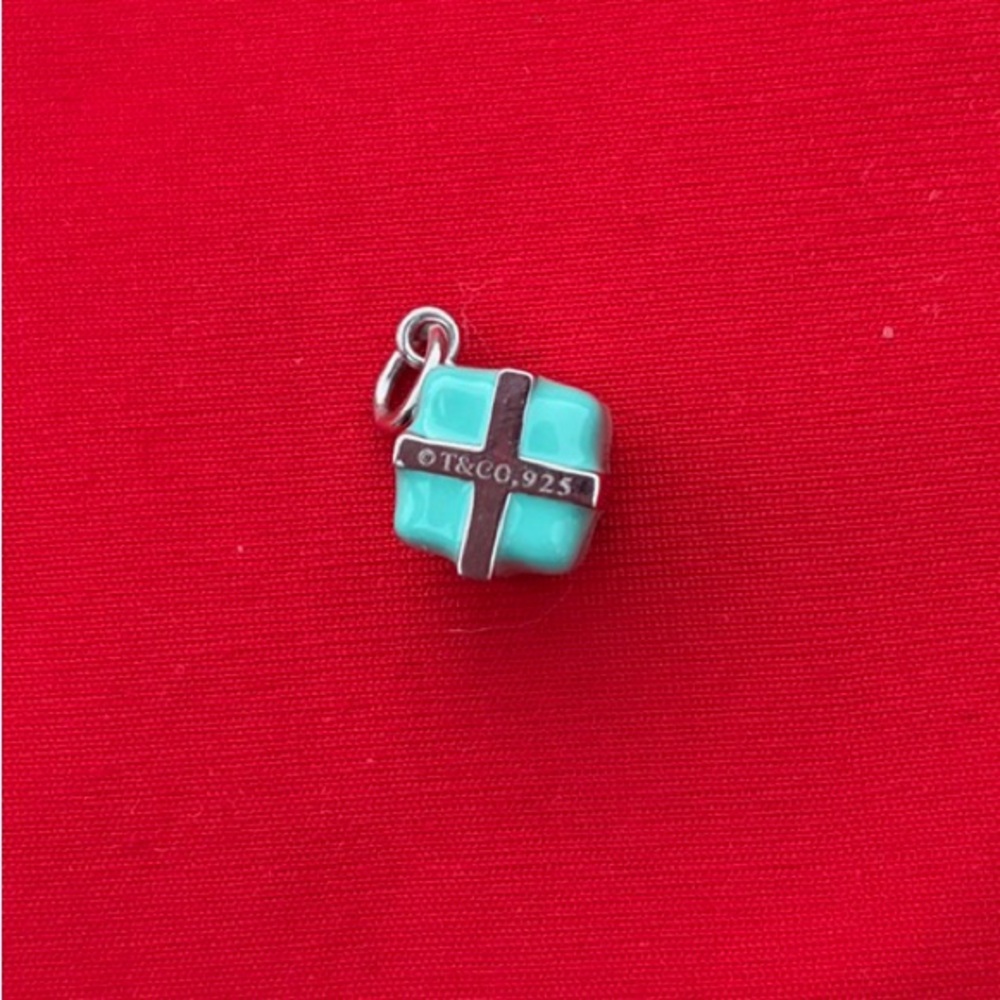 Tiffany & Co. 925 Silver Blue Enamel Gift Charm - Picture 6 of 6